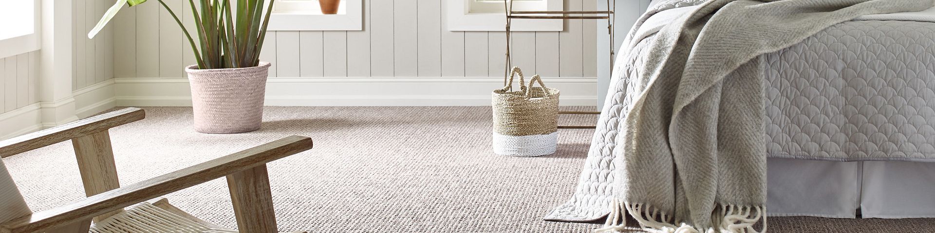 Carpet Natural Boucle e9634 00500 Slate Bedroom Color of the Year Whisper 2019